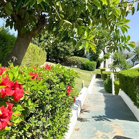 En Aloha Con Golf Y Piscina En Puerto Banus Apartment Marbella