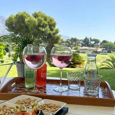 En Aloha Con Golf Y Piscina En Puerto Banus Marbellac