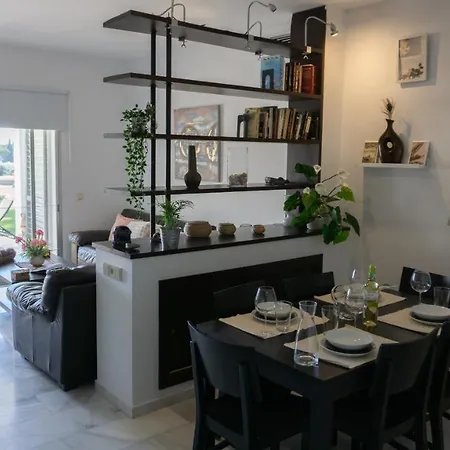 Apartment En Aloha Con Golf Y Piscina En Puerto Banus *