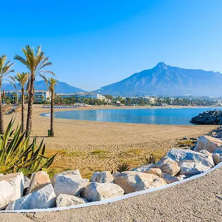 En Aloha Con Golf Y Piscina En Puerto Banus * Marbella