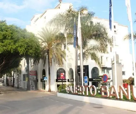 アパート En Aloha Con Golf Y Piscina En Puerto Banus マルベーリャ