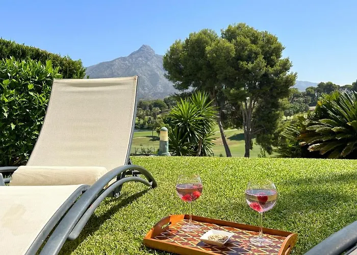 En Aloha Con Golf Y Piscina En Puerto Banus * Marbella