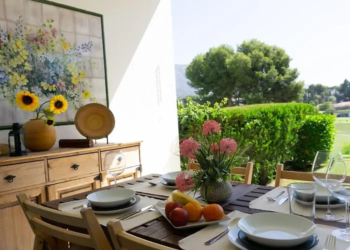 En Aloha Con Golf Y Piscina En Puerto Banus Marbella