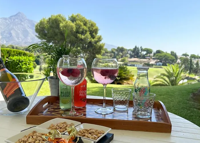 En Aloha Con Golf Y Piscina En Puerto Banus Marbella