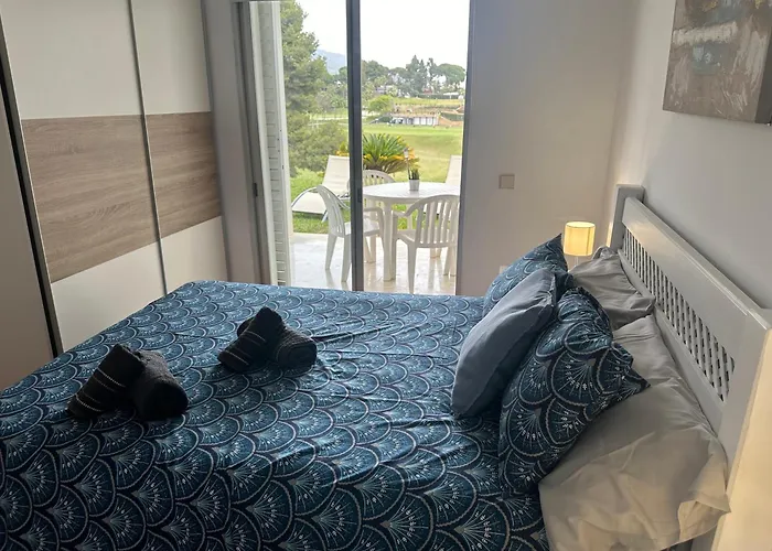 En Aloha Con Golf Y Piscina En Puerto Banus Marbella